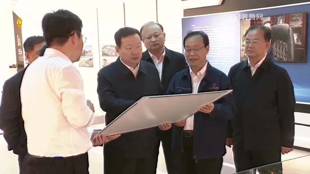 山東省委副書記、省長周乃翔蒞臨山東山礦機械有限公司新廠區調研